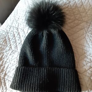 Black cashmere/wool beanie